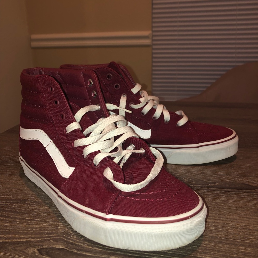 Men’s burgundy Hi-top vans